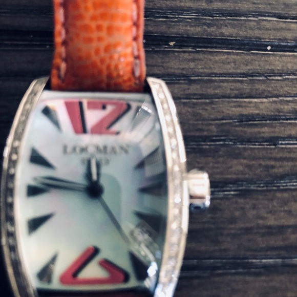 Watch - Picture 2 of 4